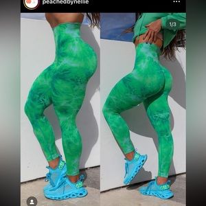 PEACHEDBYNELLIE leggings